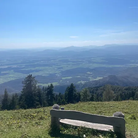 New Cosy Apartment, Smucisce Krvavec